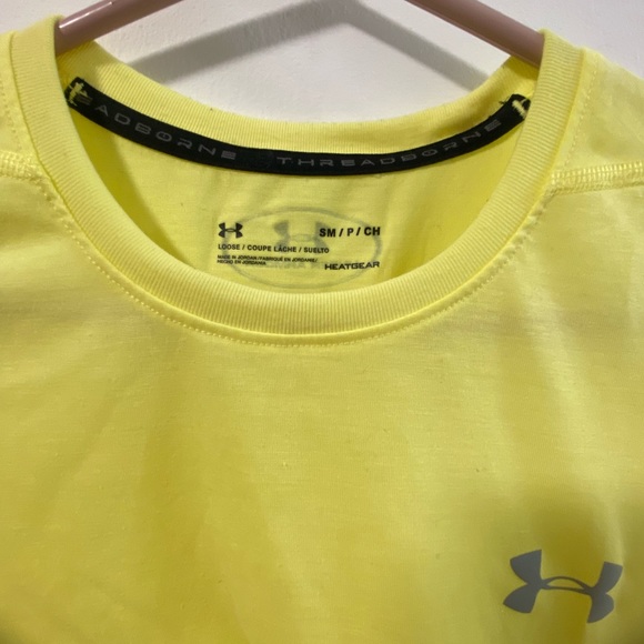 Under Armor T-Shirt SMALL - Picture 2 of 5